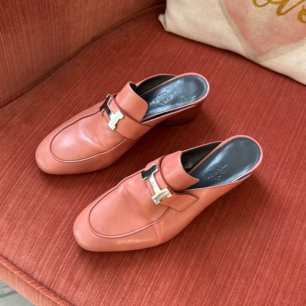 Hermes pink rose-colored heeled loafers! 6.5. Comfortable.